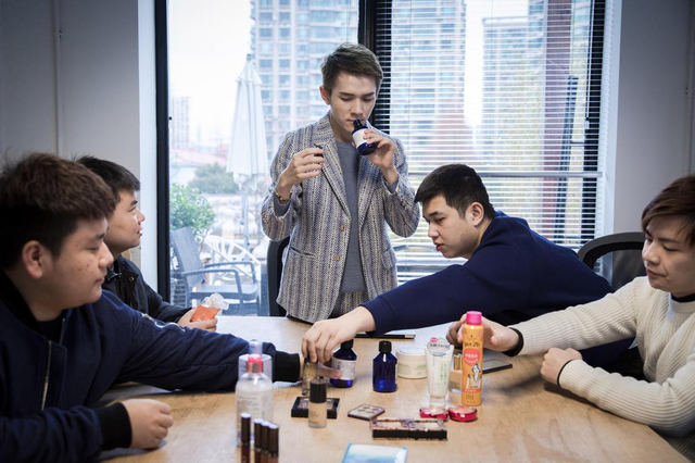 從直播小白到帶貨主播都可復(fù)制的直播腳本