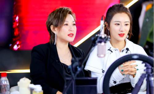 直播帶貨常態(tài)化，或?qū)⑷〈p十一？